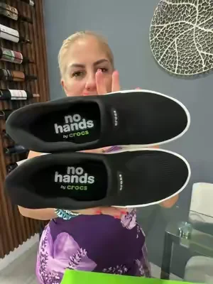 Una muy buena opción y comodidad ❤️🥰❤️ @Crocs #candelaypicapica #tiktokmademebuyit #fyp #tiktokshopping #tiktokshop 