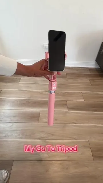 If you're serious about leveling up your content without spending a fortune, this is one of those must-have creator finds #tripod#ugccreator #contentmusthaves #creatorsearchinsights #tripodstand 