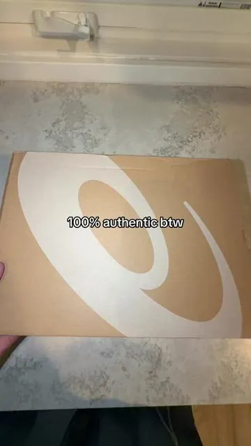 7655440025248615693