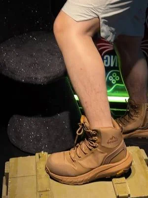 Nortive 8 Metro Strike Boots - These men’s tactical boots are both rugged and affordable. They can be used as everyday boots, tactical boots, or work boots. #tacticalgear #mensboots #bluecollar #workboots #DealsForYouDays