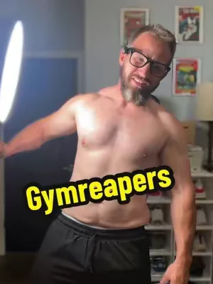 @Gymreapers oversized dna tee #tiktokshopcreatorpicks #dealsforyoudays #gymreapers #oversizedshirt #pumpcover 