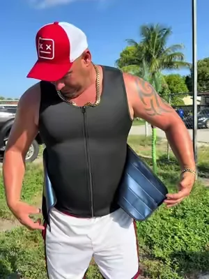 💪🔥 ¡Suda más y entrena con mayor intensidad! 🔥💪 El chaleco sauna para hombre Nebility está diseñado para aumentar la sudoración durante tus entrenamientos, brindar compresión y ayudar a mantener el calor corporal. Ideal para gimnasio, correr, caminar, ciclismo y cualquier actividad física. Cómodo, ligero y perfecto para complementar tu rutina fitness. 🏋️‍♂️🔥#DealsForYouDays #SummerWins #TikTokShopDealsforYouDays #Nebility #SaunaSuit         