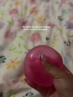 For anxiety and stress these are a MUST!! I carry one with me everywhere now✨ #satisfying #stress #anxiety #squishy #needohh 