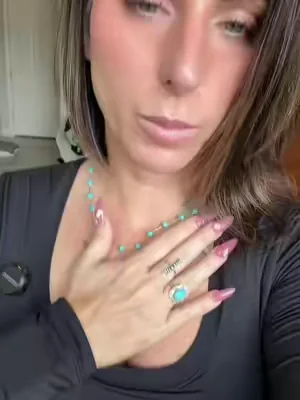 I love everything turquoise and this necklace is stunning  #turquisejewelry #turquise #uniquejewelry #jewlerylovers #necklaces 