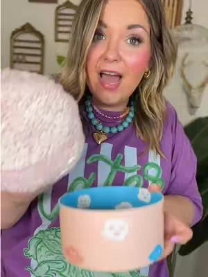 Replying to @🪬Alicia_Beltre🧿 the megababe dusting powder bundle is at an amazing price right now! #DealsForYouDays #TikTokShopCreatorPicks #SummerWins #weeklydeals 