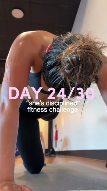 DAY 24/30 🥰💭⭐️ consistency is keyyyyyyy!!!!! a form of strength and 45 min of incline walking!!!!!💭 #fyp #consistency #wellnessroutine #inclinechallenge #fitnesstips 