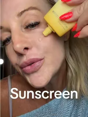 @SUNGBOON EDITOR viral sunscreen. Love the finish and it’s fast absorbing into your skin not leaving your skin sticky or greasy. It leaves a flawless finish. #sunscreen #sunscreenviral #sungboon #dealsforyoudays #summerwins 