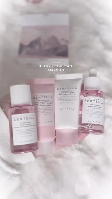 helps deeply cleanse, minimize the look of pores & keep skin smooth 💕 new pink poremizing travel kit from Skin1004 #centella #skin1004 #porecare #dealsforyoudays #travelskincare 