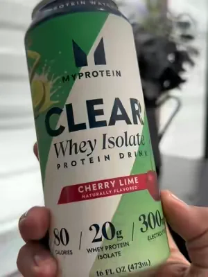 Bebida de agua proteica Myprotein Clear Whey Isolate Protein Water Drink | 1 Case (12 Cans) | 20g Protein for 80 calories, 300mg electrolytes, Zero Sugar Supplement to Support Fitness and Health,summerwins #myprotein #waterdrink #dealsforyoudays 