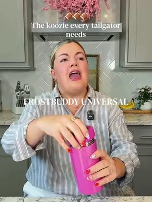 I will buy this universal for every friend I know 😍 @Frost Buddy #frostbuddy #universalcancooler #koozie #slimcankoozie #cancooler 