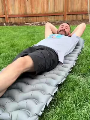 @Hikenture 5” air mattress with a built in pump that doesn’t require batteries! #canping #airmattress #sleepingpad #summerwins #dealsforyoudays 