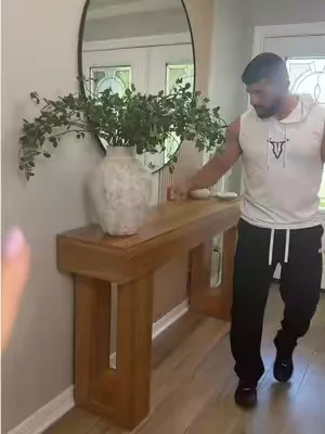Mesa de entrada de 63 pulgadas con Enchufe y sensor de luz, mesa de sofá de madera de granja detrás del sofá o mesa de vestíbulo, mesa de consola estrecha con Estante de almacenamiento para sala de estar, entrada, pasillo, #tiktokshopcreatorpicks #SummerWins #DealsForYouDays #homeluxury #hogar 