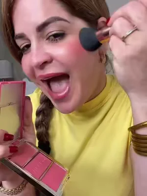 Mi hija fue quien me recomendó esta paleta y ahora entiendo por qué le gusta tanto. 💕 Tiene opciones para lograr diferentes acabados y encontrarás tonos para distintos gustos y estilos. Si estabas buscando una paleta versátil de la tienda oficial de Ulta Beauty, encima de mi nombre te la dejo  #TikTokShop #UltaBeauty #Morphe #Maquillaje #SegurosYSugeridos
