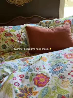 The colorful floral print instantly brightens the room, while the bamboo blend fabric feels cool, soft, and lightweight—exactly what I want for warm summer nights #dealsforyoudays #bedding #summervibes #bedsheets #sheets 