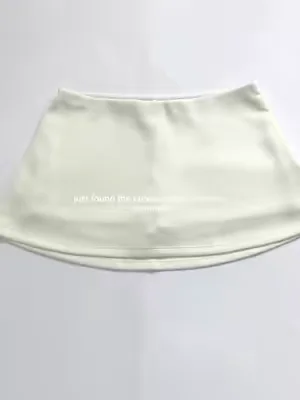 This white skort is officially my summer staple 🤍 #skort #whiteskort #summeroutfit #OOTD #outfitinspo