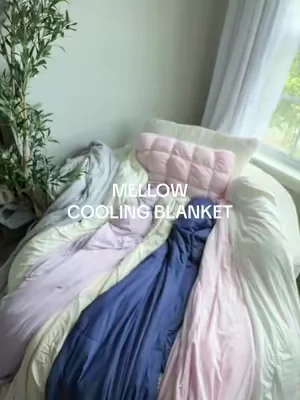 the hot sleepers will get it 🧊  @Mellow Sleep  #mellowsleep #coolingblanket #viralhome #hotsleeper #dealsforyoudays 