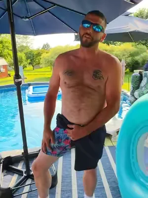These are the swim trunks you'll be living in all summer! ☀️ The built-in compression liner adds extra comfort and support, while the quick-dry fabric keeps you comfortable in and out of the water. Perfect for the beach, pool, boating, vacations, or everyday wear. #SwimTrunks #MensFashion #TikTokShopCreatorPicks #tiktokshopstockup #dealsforyoudays 