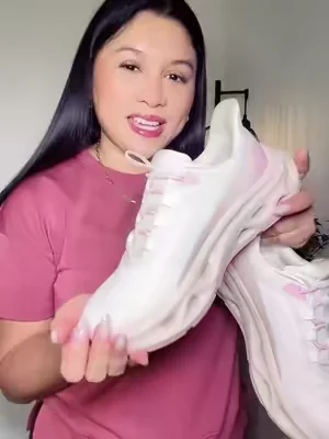 #shoes #dealsforyoudays #walkingshoes #tiktokshopcreatorpicks 