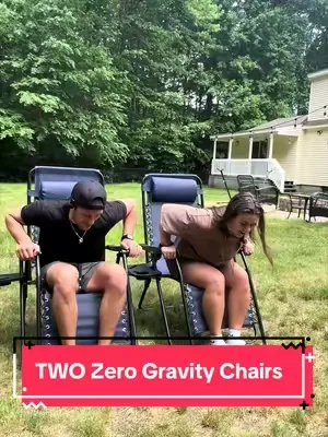 These chairs are awesome! 🙌#dealsforyoudays #tiktokshopcreatorpicks #zerogravity #foldingchair #patiofurniture 