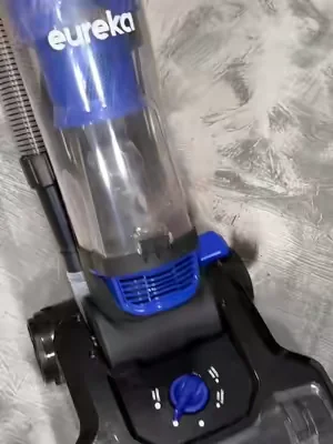 When quality meets budget 👌 #vacuum #vacuumcleaner #eureka #summerwins #dealsforyoudays 