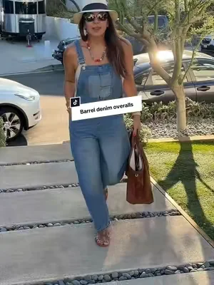 Replying to @Stacey Had to have these!The cutest Y2K overalls !#spotlightfinds#90soveralls #tiktokshopcreatorpicks #dealsforyoudays  #womensdenimoveralls