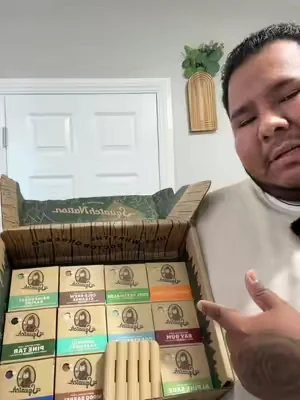 12 jabones, 12 aromas diferentes. 🧼✨ Una excelente opción para probar cuál es tu favorito o regalar un paquete completo. Limpian profundamente y dejan una sensación fresca en cada uso. #TikTokShop #DealsForYouDays #DrSquatch #CuidadoPersonal #ParaTi