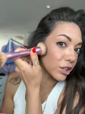 So pretty @Laura Mercier #dealsforyoudays #summerwins 