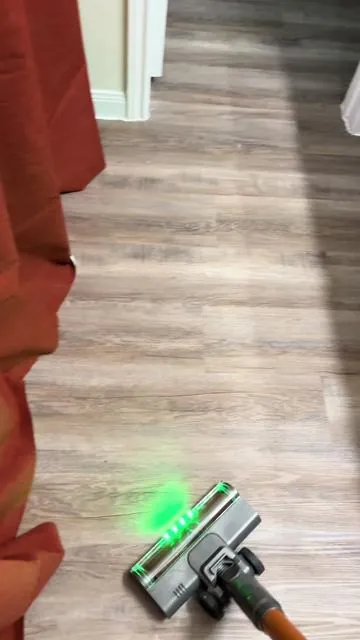 Powerful Cordless vacuum #tiktokmademebuyit #tiktokshopcreatorpicks #tiktokshop #vacuumcleaner #home 