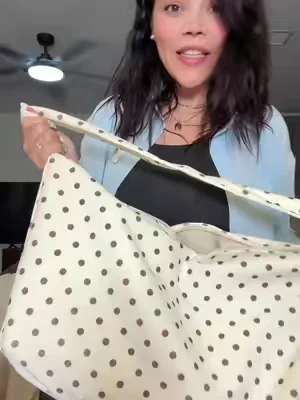 Retro Polka Dot Corduroy Crossbody Shoulder Bag, Stylish, Spacious and Daily Commuter Bag for Young Women, Perfect for Dates, Shopping, Commuting and Casual Outings #crossbody #shoulderbag #shoppingbag #bolsa #dealsforyoudays 