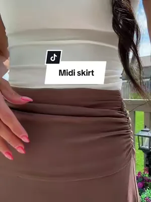 The midi skirt that’s flattering in all the right places. 🤍 Flowy, comfortable, and designed to skim your body without clinging ✨ perfect for summer outfits, vacations, brunch, or everyday wear.  #MidiSkirt #summerwins #CapsuleWardrobe #fashionover40 