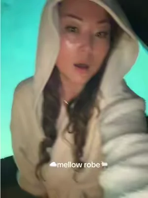 love this robe! #OOTD #dealsforyoudays #tiktokshopcreatorpicks #mellowsleep @Mellow Sleep Global 