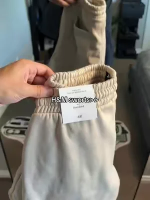 clean 2 for 1 h&m sweat shorts #shorts #sweatshorts #handm #dealsforyoudays #SummerVibes