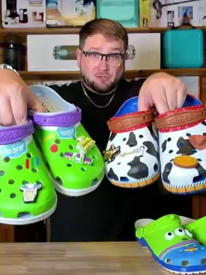 #crocs #disney #crocsshoes #dealsforyoudays 