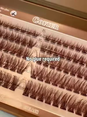 These no glue eyelash clusters are so easy to put on I love them #eyelashes #eyelashclusters #eyelashextensions #browneyelashes #dealsforyoudays 
