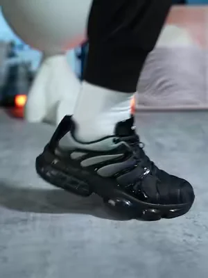 I've never seen a pair of steel toes like these#steeltoeshoes #steeltoe #FathersDay #safetyshoes #SummerVibes 