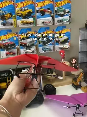 About my handmade DIY of a controllable paper airplane… crazy#TikTokShopDealsforYouDays #SummerWins #paperplanes #rcplane #giftforhim 