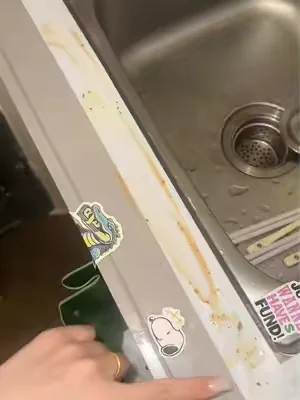 So simple, so effective 🥰#LifeHack #CleanTok #caulktape #tiktokshop #dealsforyoudays 