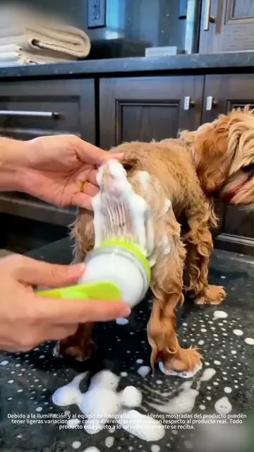 Un cepillo de baño de masaje económico y muy útil. Darle un baño al perro en casa es más rápido y sin preocupaciones. #CepilloDeBañoParaMascotas #ProductosParaMascotas #CepilloDeBaño #Recomendaciones#DealsForYouDays