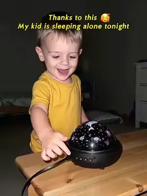 My kid finally sleeps alone.#Onefirenightlightforkids#SoothingLight#BedtimeRoutine#nightlightprojector#kidsgifts 