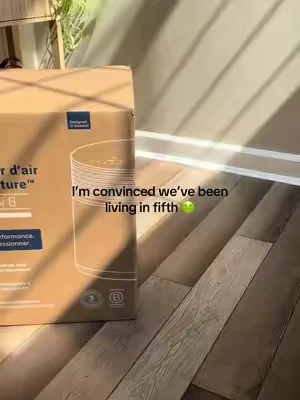 Finally upgraded to an air purifier that can reach my entire first floor 👏 #petfriendlyhome  #cleanhome  #airpurifier  #homeessentials  #blueair 