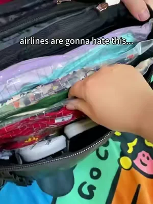 Now it's on sale with a 50% discount.#inspink #travelbag #tiktokshopmemorialday #TikTokShopDealsforYouDays #SummerWins