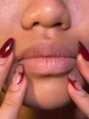 Dry lips? Expression lines? Gone in one swipe. And free shipping? Only 24 hours – run don’t walk 🏃‍♀️🛒#DealsForYouDays #lipcare #lipserum #smokerslips #drleohonestreview 
