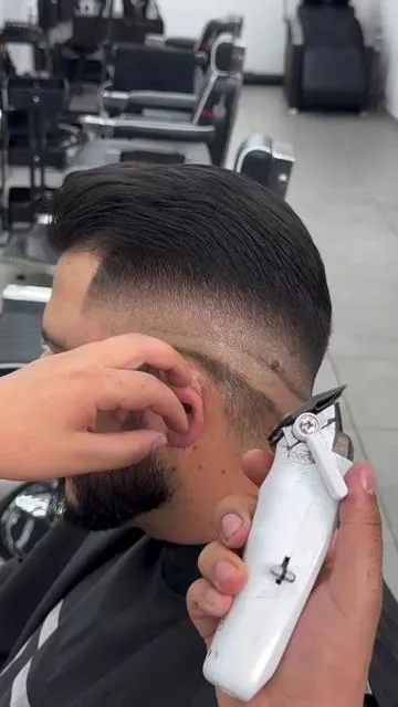 El MEJOR Drop Fade Tutorial 💈✨ Perfecto Para Principiantes 📚 PASO A PASO 🇨🇴 Vayan Apuntando 📝  Barbero 💈 @andycutsss #barberlife #fyp #burstfade #taperfade #tutorial 