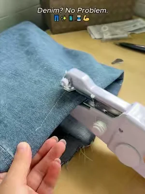 #sewingmachine #minisewingmachine #handheldsewingmachine #tailor #homeessentials #dealsforyoudays #tiktokshop 