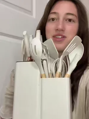I’m figuring it out know lwk #movingout #kitchengadgets #KitchenHacks 