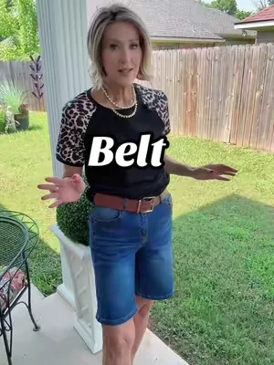 This belt is the perfect width and comes and lots of colors. #belt #belts #accessories #SummerWins #tiktokshopcreatorpicks 