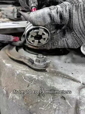 I honestly wish I found this years ago. 🛠️ #mechanic #carguy #tools #lifehacks #autorepair     