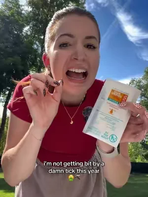 i linked the 1 pack and 2 pack of the wipes so you don’t get bit this summer! #skinsosoft #bugrepellent #avonsummerchallenge #dealsforyoudays #summerwin 