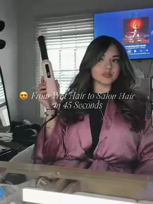Ugh such a cute blowout from @ATOPSKINS.US 😍😍 #summerwins #dealsforyoudays #5in1airstyler #5in1styler #hairtutorial 
