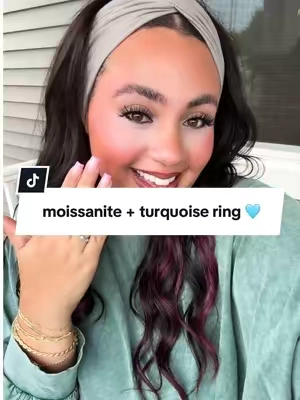 i’ve never been a turquoise jewelry girl… until THIS ring 😍💍 the moissanite sparkle + turquoise is such a pretty combo @CICIKALEO #westernfashion #moissanite #stackablerings #turquoisejewelry #turquoise 